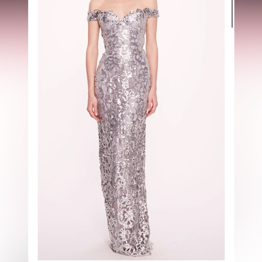 marchesa notte
OFF THE SHOULDER SWEATHEART GOWN - SILVER